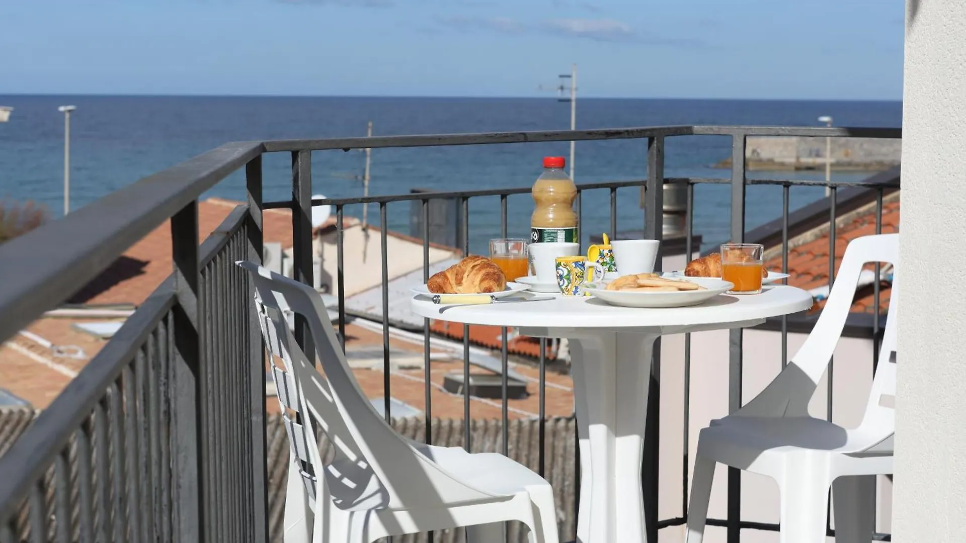 Balcone Ciccio Apartment Cefalu Italy